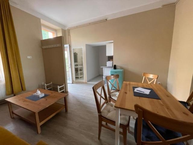 Apartman Galerie ジェチーン エクステリア 写真